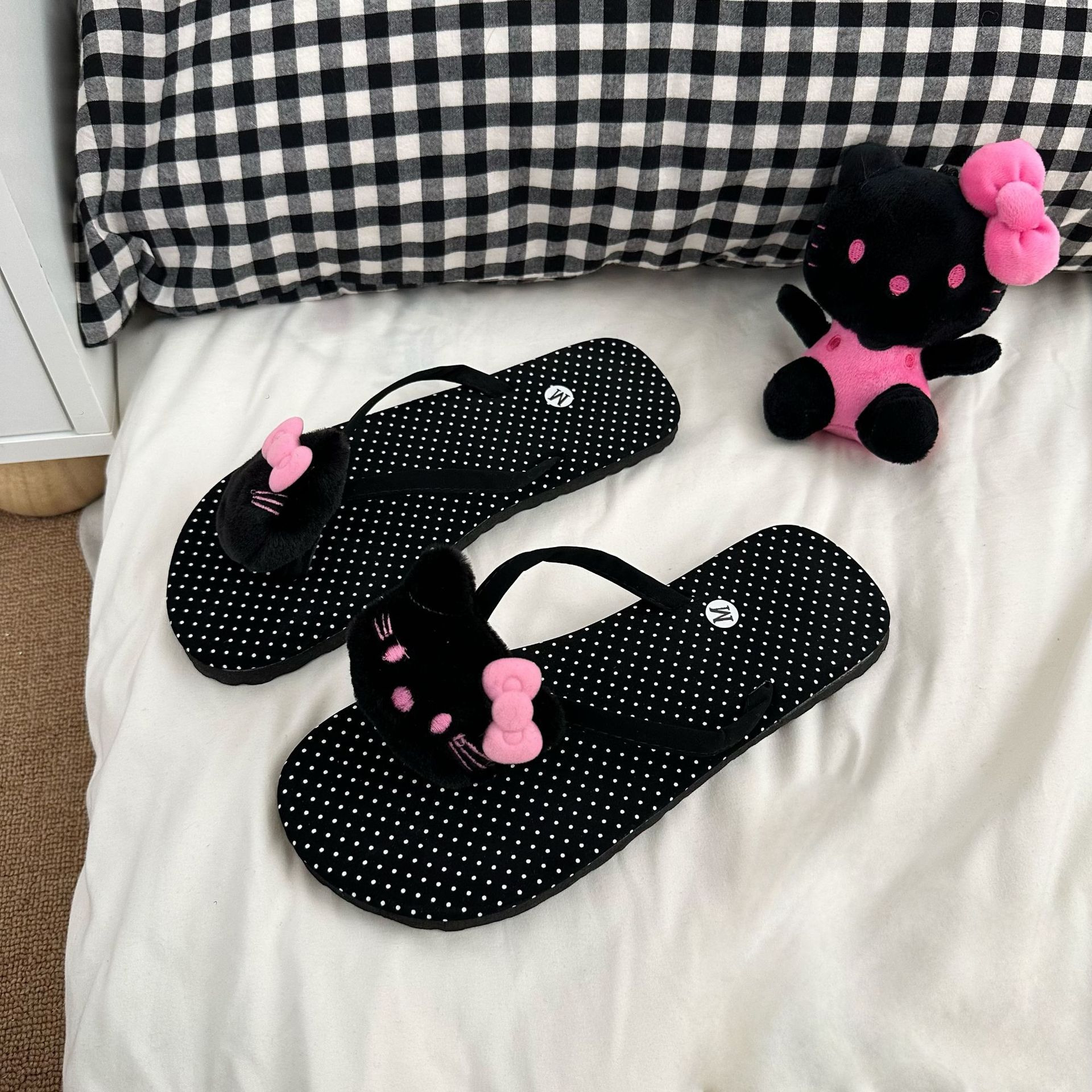 Hello Kitty Cartoon Flip-flops - Summer Clothing Kids บทวิจารณ์และราคา